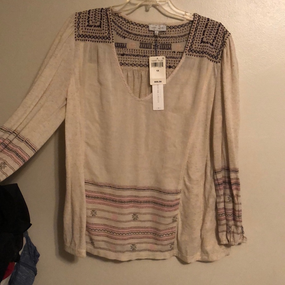 Woman’s tunic blouse NWT